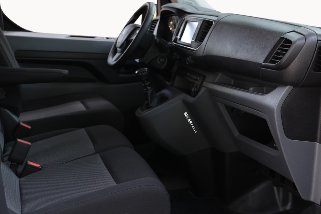 5M3-Peugeot Expert-Interieur