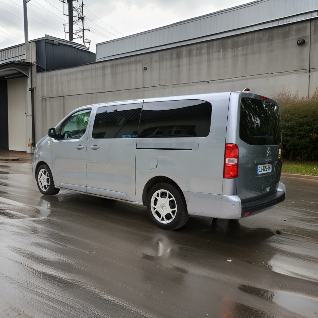 Minibus 9 places transport de personne